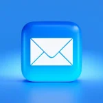 Infografika przedstawiająca proces personalizacji w email marketingu od segmentacji po konwersję.